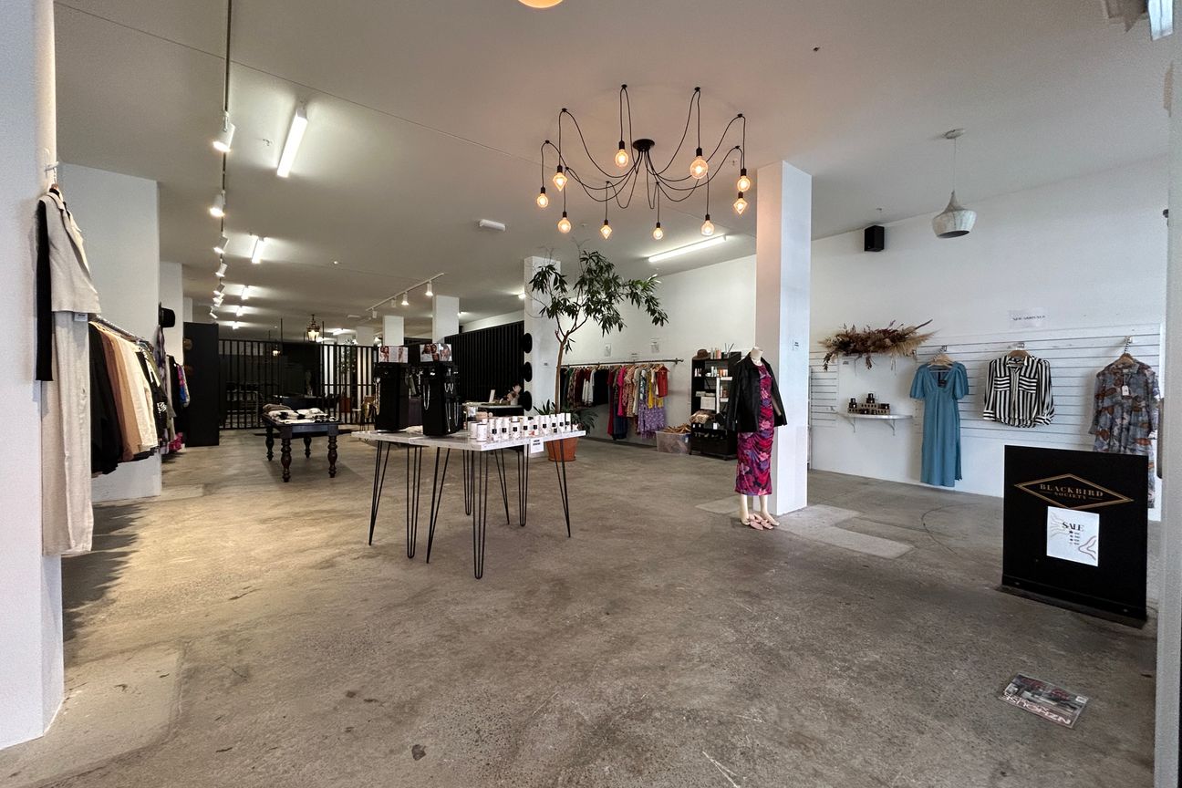 Larger Stylish Retail Premises - Bild 4