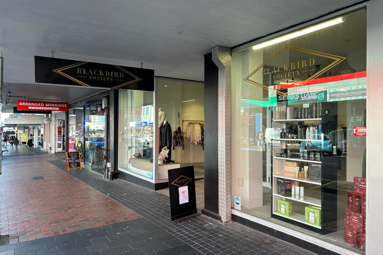 Larger Stylish Retail Premises - Bild 3