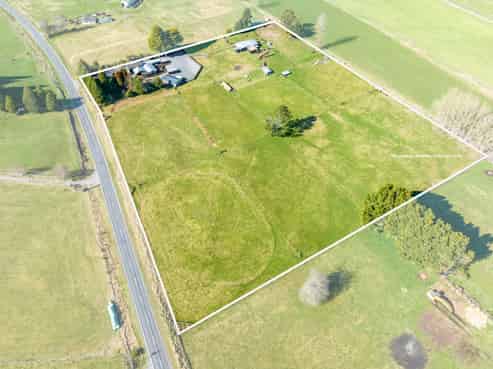 82 Link Road, Wairakei and Surrounds