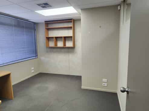 Tidy first floor office - Whangaparaoa