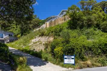 18 Paremata Crescent, Paremata