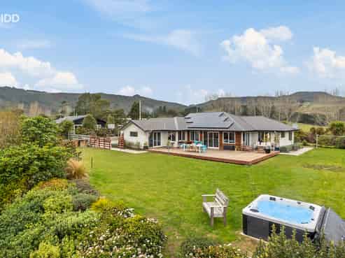 31 Erne Street, Waitati