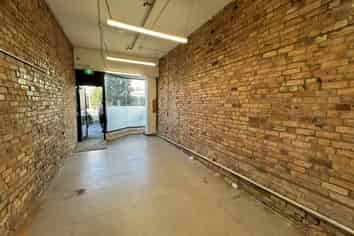 K road retail unit available 