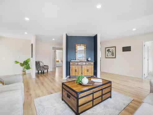 233 Main Highway, Ellerslie