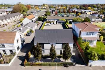 Huge Papanui Road Profile/Excellent Car Parking