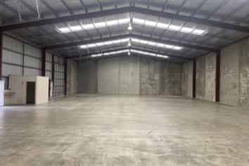 Modern 880sqm warehouse on Keith Street