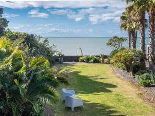 279 Clifton Road, Te Awanga