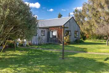 2966 State Highway 2, Waipukurau