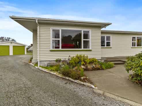 70 Acacia Drive, Levels