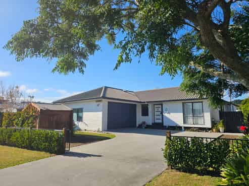 13 Martin Place, Cooks Beach
