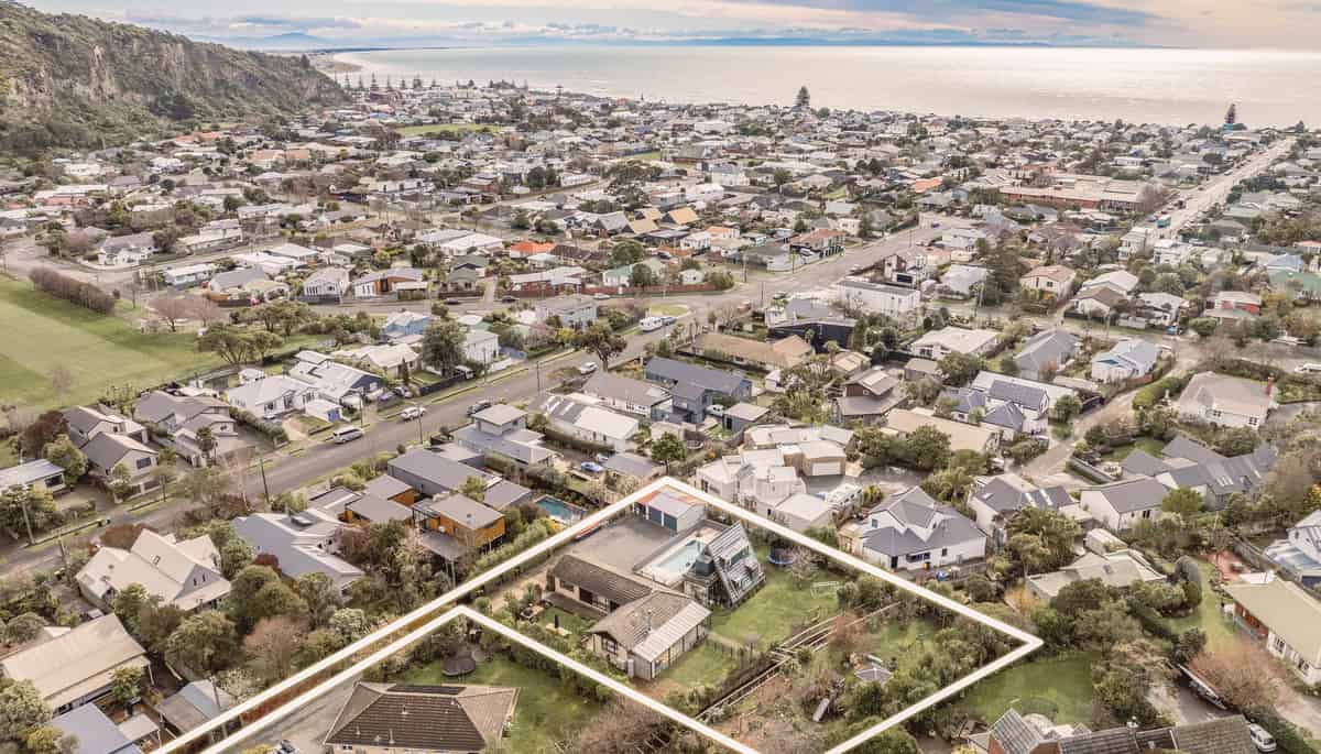 Sold 41 Campbell Street, Sumner realestate.co.nz