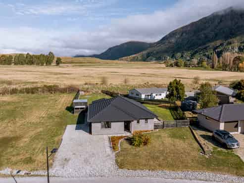 10 Lakefield Close, Kingston