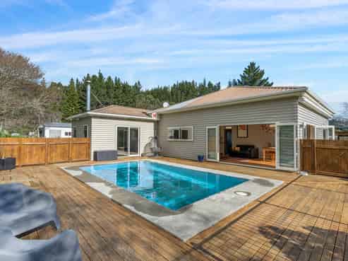 70 Colletts Road, Mangaroa