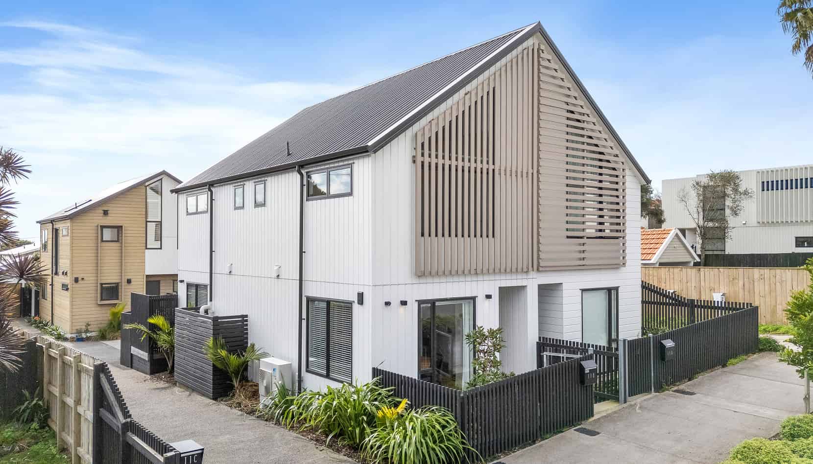 Sold 11B Range View Road, Mount Albert realestate.co.nz