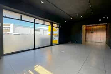 Hot corner retail - Ti Rakau Drive