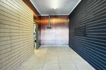 Hot corner retail - Ti Rakau Drive