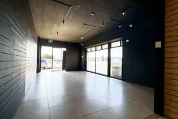 Hot corner retail - Ti Rakau Drive