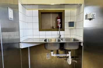 Hot corner retail - Ti Rakau Drive