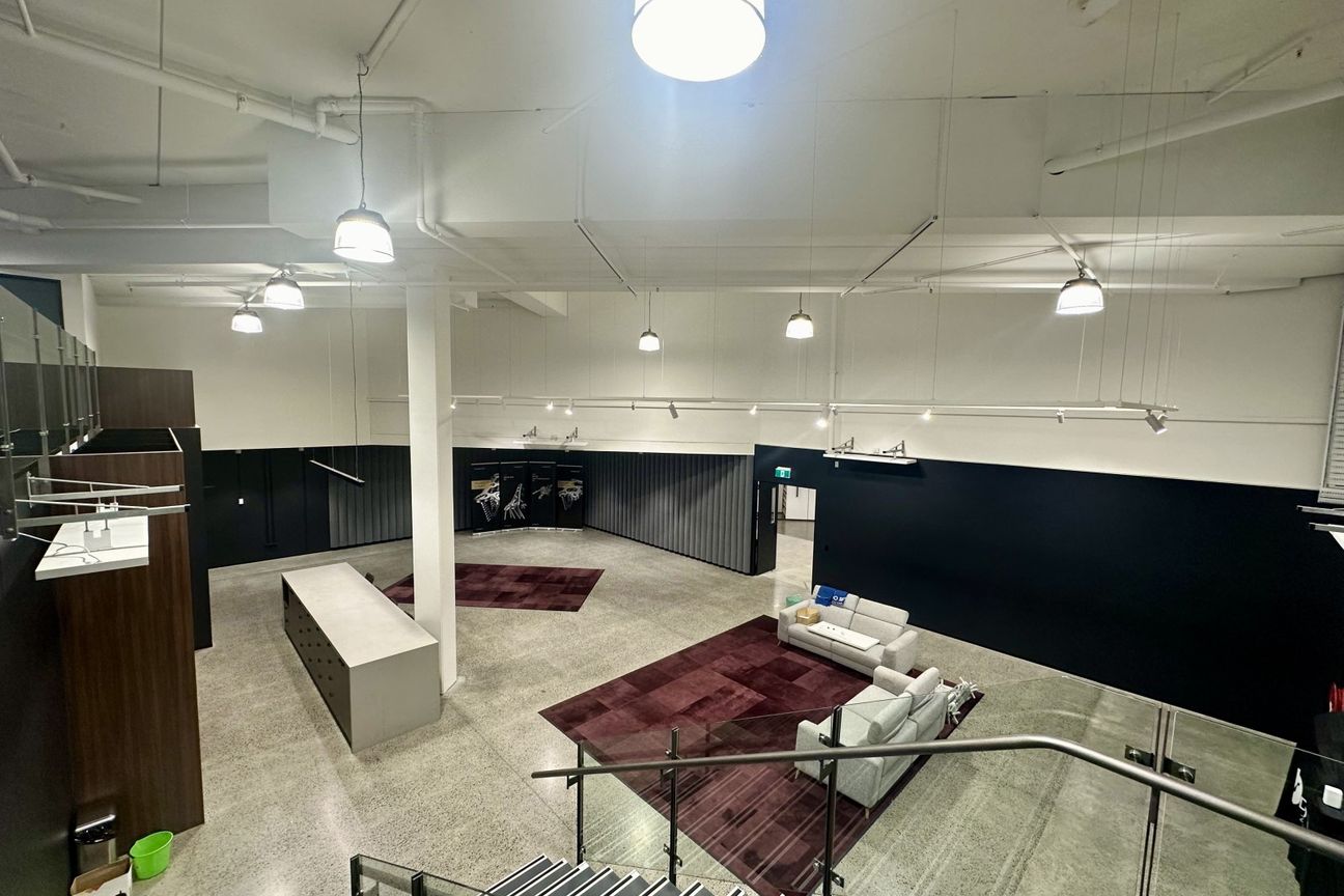 Carlton Gore Road warehouse & office - Altro