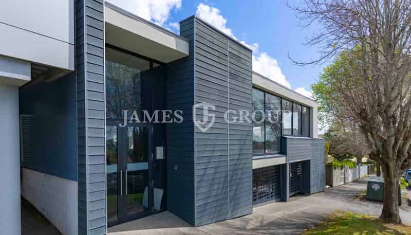 2 Onslow Avenue, Epsom