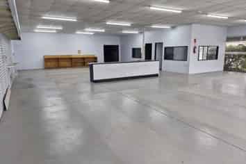 Showroom, Storage, Secure Yard