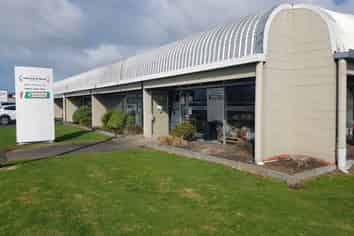 Showroom, Storage, Secure Yard