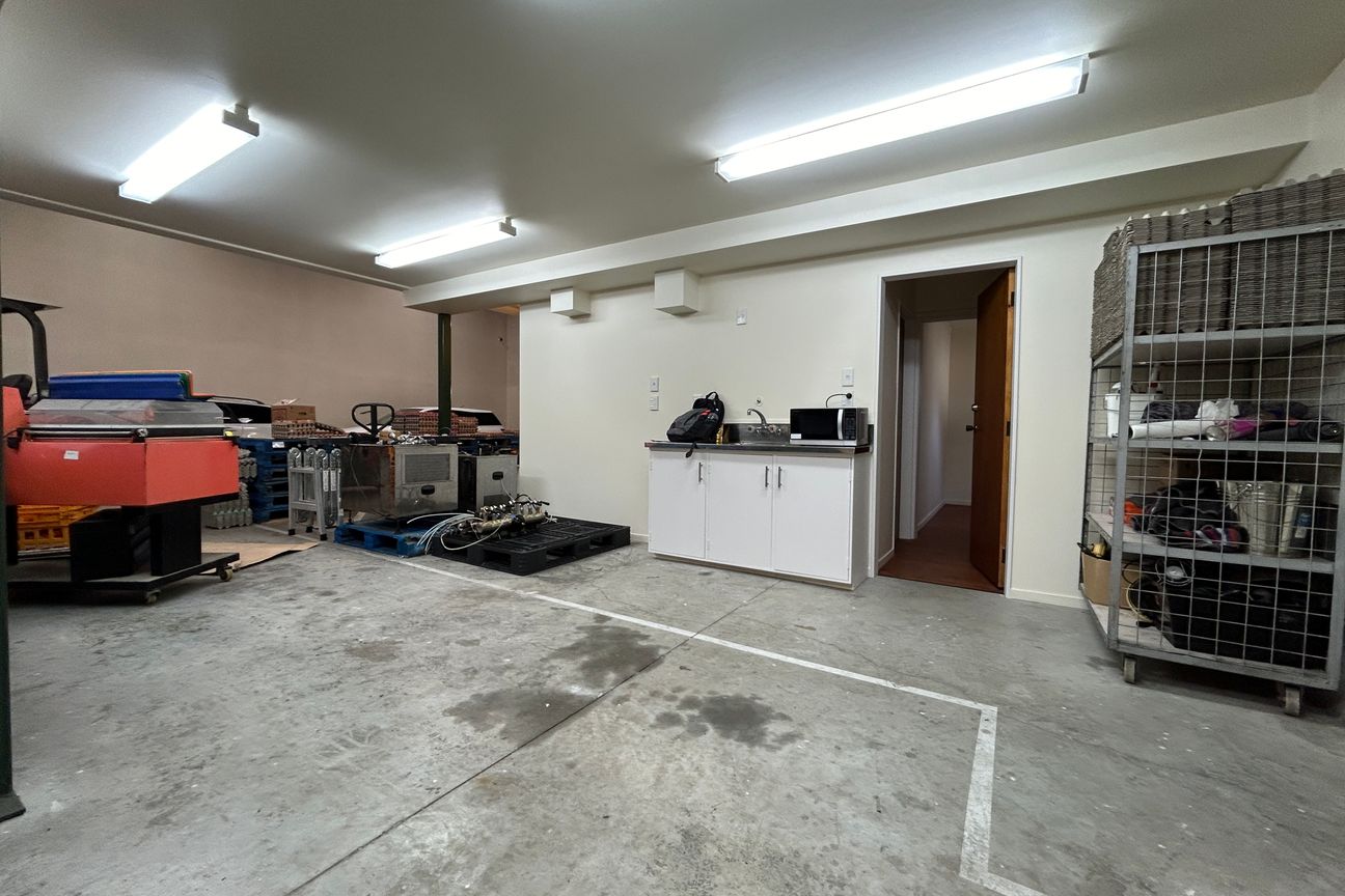 Column Free Warehouse in Secure Complex - Ansicht 5