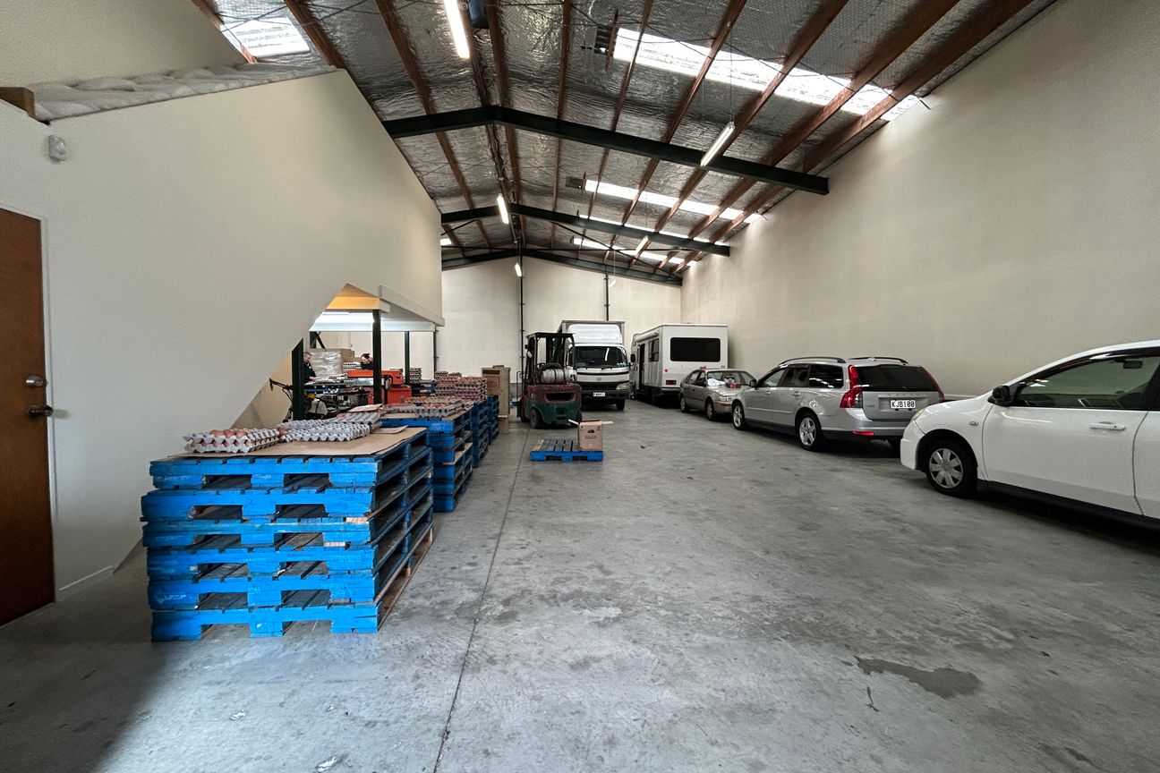 Column Free Warehouse in Secure Complex - Ansicht 3
