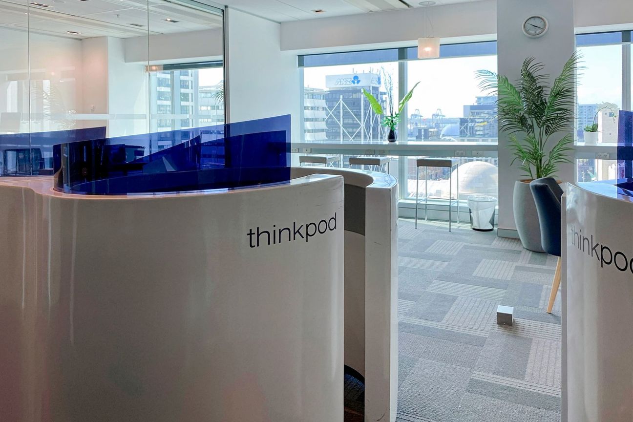 Flexible workspace in Regus 21 Queen Street - Prikaz 4