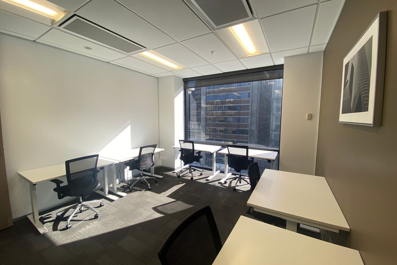 Discover many ways to work your way in Willis St - Vista 4
