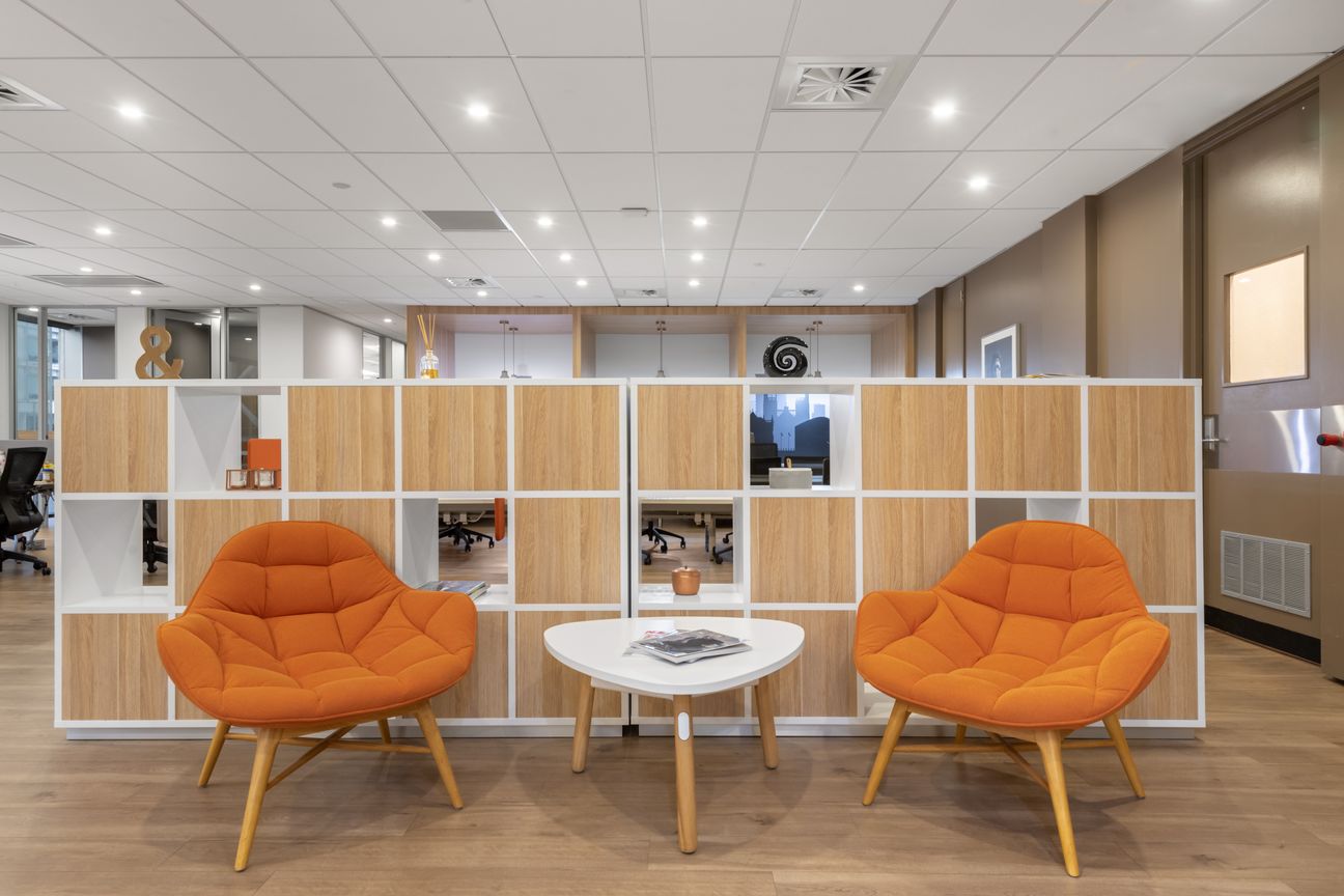 Discover many ways to work your way in Willis St - Vista 3