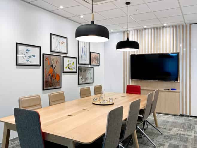 Office space for 4 persons in Constellation Drive