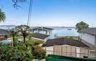 6 Waikaraka Beach Road, Tamaterau