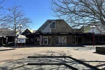 Retail Space in The Mall