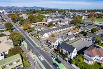 Huge Papanui Road Profile/Excellent Car Parking
