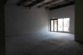 New Build Office or Retail Tenancy 221m2