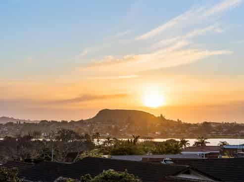 19 Caithness Place, Farm Cove