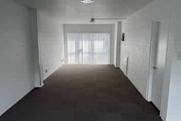 Tidy bite-sized office