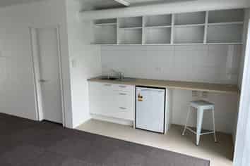 Tidy bite-sized office