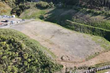 Large Flat Fenced Yard