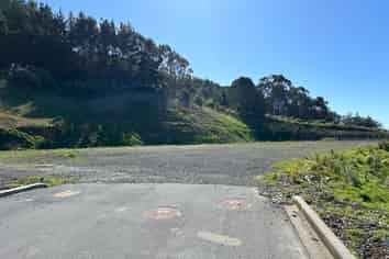 Large Flat Fenced Yard