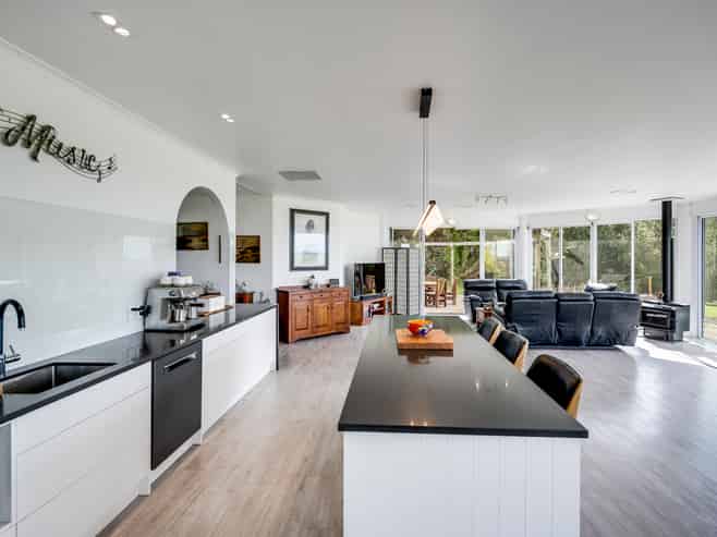 573a Whakapirau Road, Maraekakaho