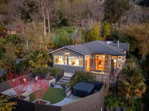 44 Van Diemen Street, Nelson South