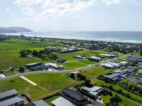 64 Reel Road, Waihi Beach