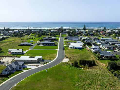 64 Reel Road, Waihi Beach