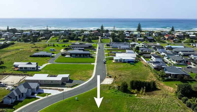 64 Reel Road, Waihi Beach
