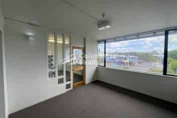 Beat The Traffic! 130Sqm Office On Aviemore Drive