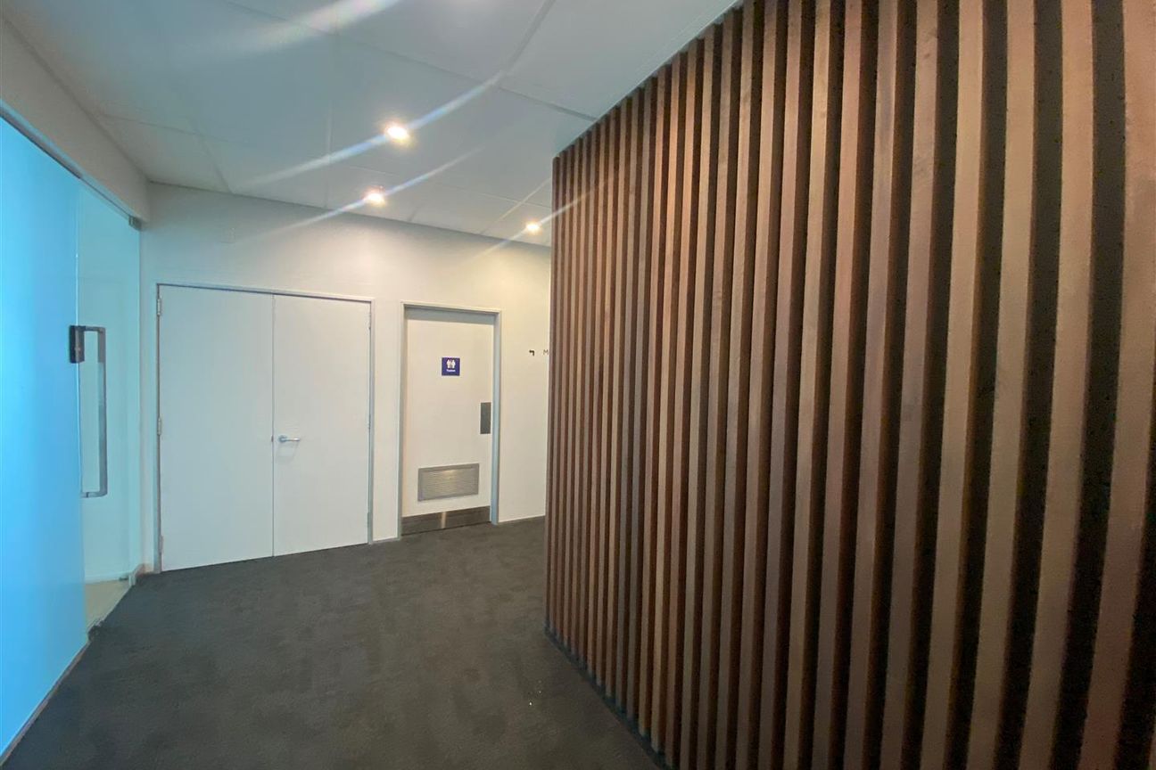 High-Visibility Retail/Service Space - Altro