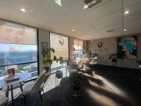 High-Visibility Retail/Service Space