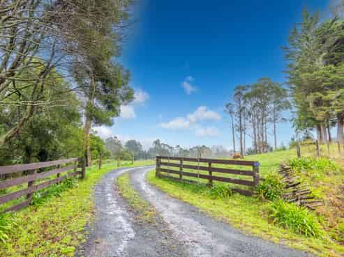 363 Limeworks Loop Road, Te Pahu